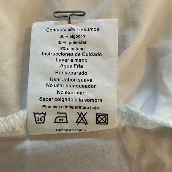 Lizette Collection Medium Ivory Low Cut Corset Blouse with Tiered Bishop Sleeves - Picture 4 of 16